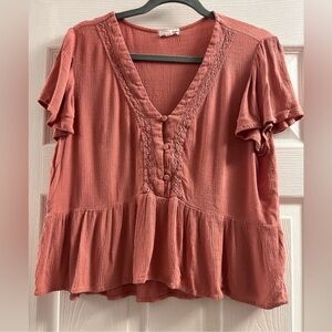 Short Sleeve Vneck Top by Eyeshadow XL